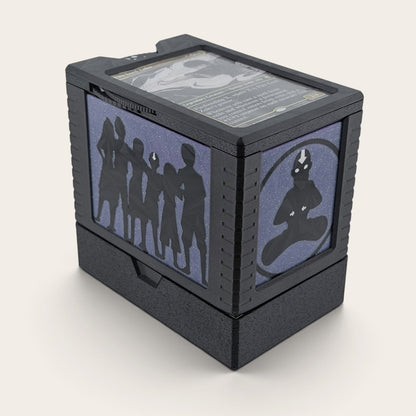 The Gaang - DeckDock universel - Boîte de deck inspirée d'Avatar avec compteur et plateau à jetons pour Magic The Gathering et plus (Copie)