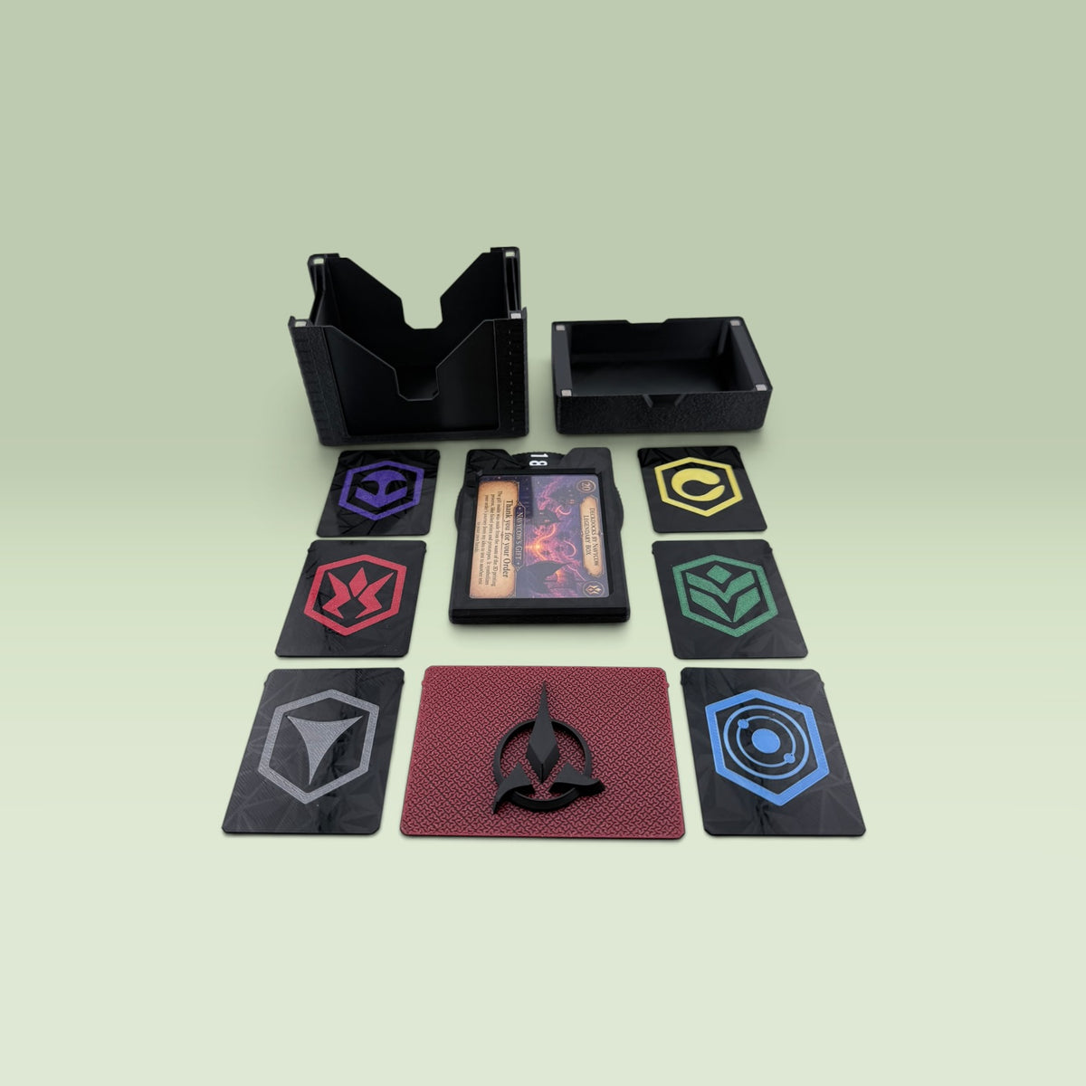 Qapla' Universal DeckDock – Magic The Gathering Deck Box with Counter & Token Tray